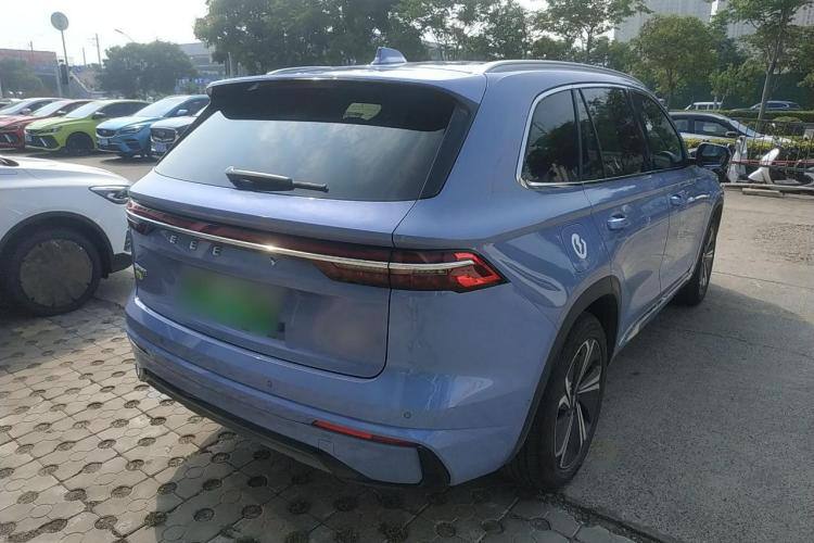 Geely Xingyue 2022