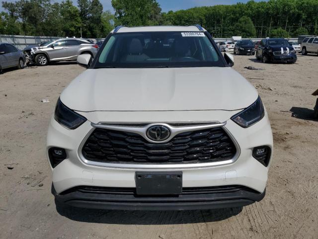 TOYOTA HIGHLANDER XLE 2021