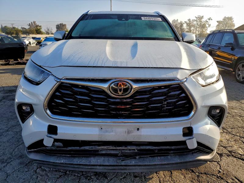 TOYOTA HIGHLANDER LIMITED 2022