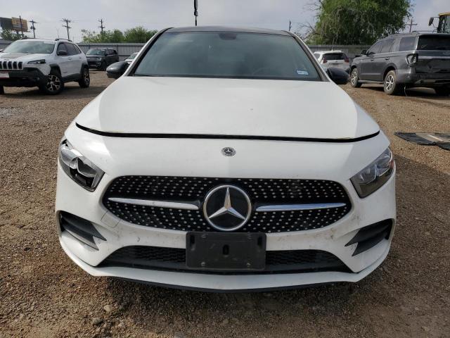 MERCEDES-BENZ A 220 2021