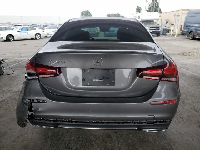 MERCEDES-BENZ A 220 2021