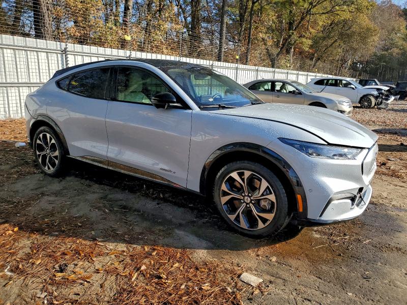FORD MUSTANG MACH-E PREMIUM 2023