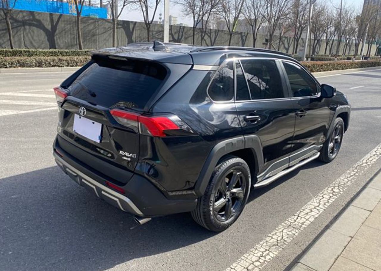 TOYOTA RAV4 2022