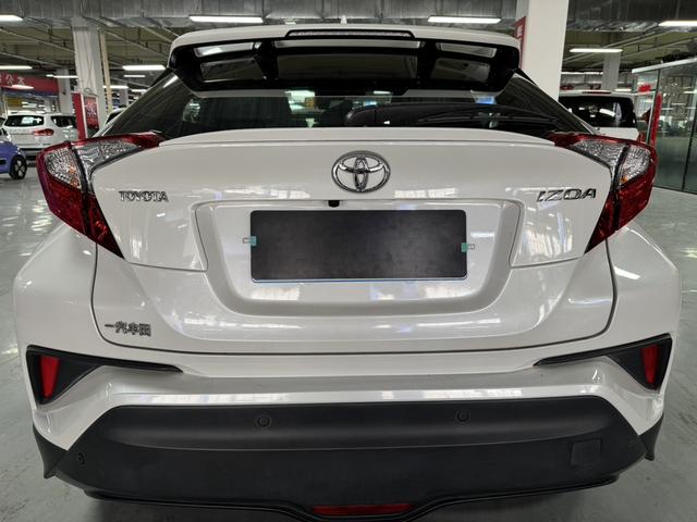 TOYOTA C-HR 2021
