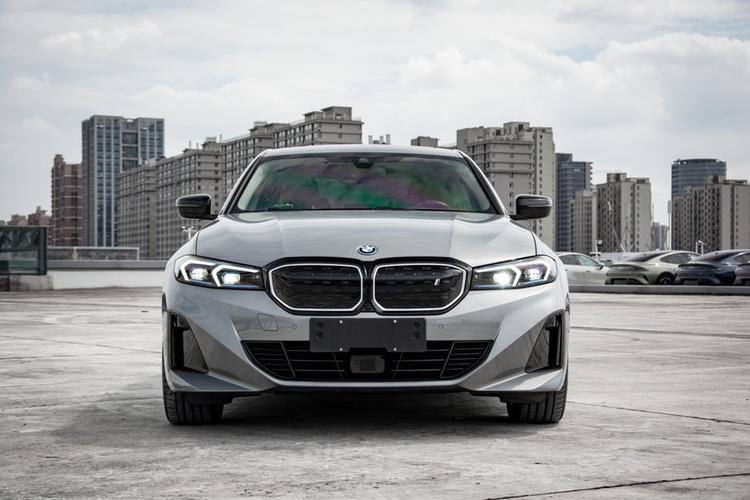 BMW i3 2023
