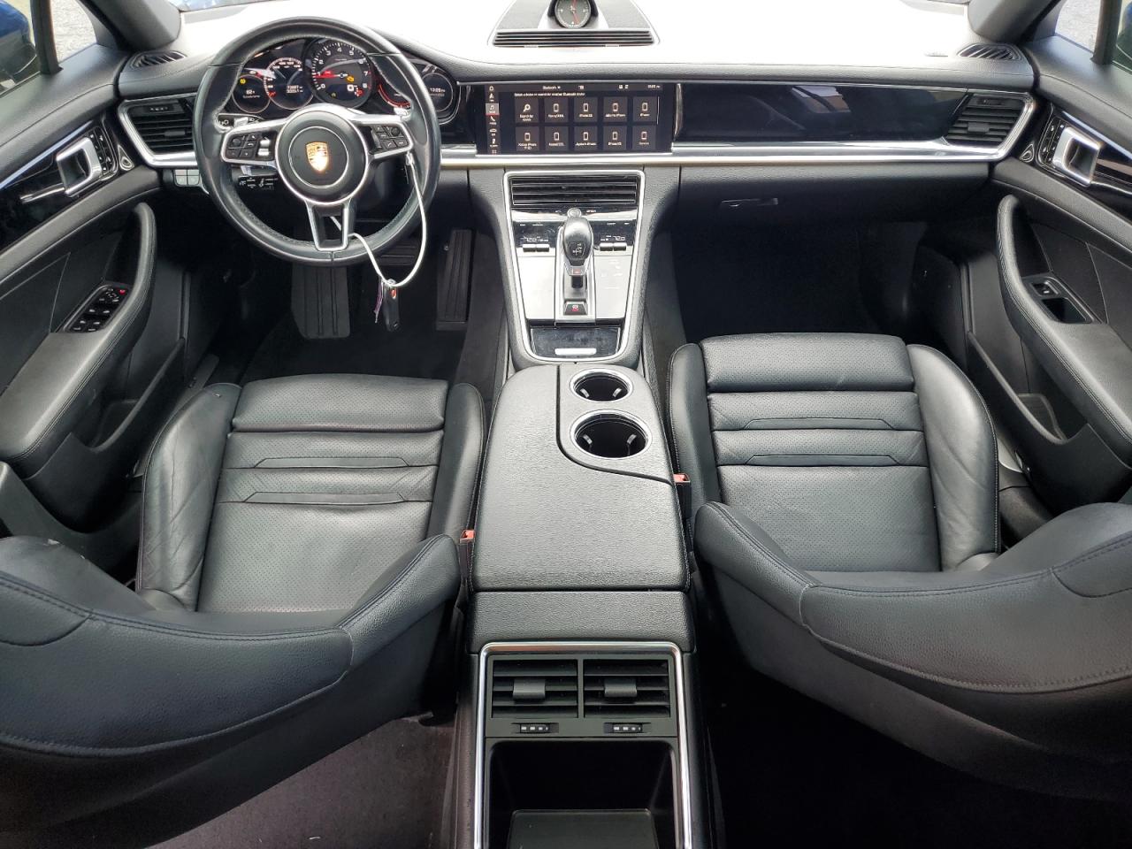 PORSCHE PANAMERA 4 2018