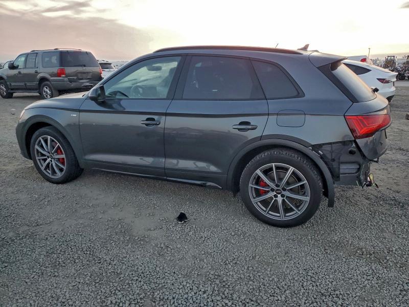 AUDI Q5 E PREMIUM PLUS 55 2025