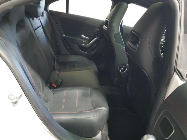 MERCEDES-BENZ CLA 250 4MATIC 2024