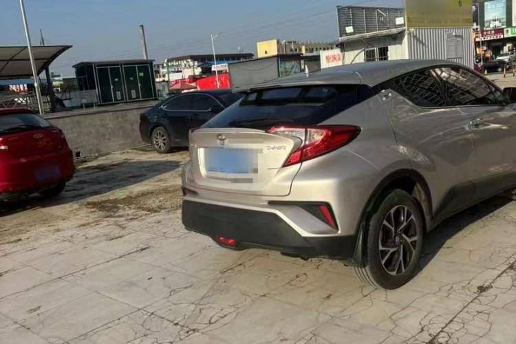 TOYOTA C-HR 2020