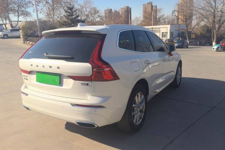 Volvo XC60 2021