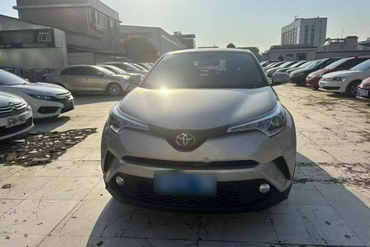 TOYOTA C-HR 2020