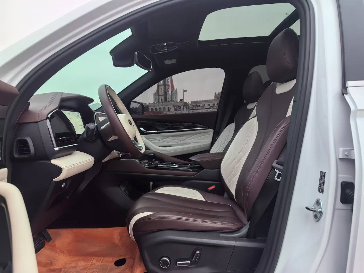 Geely Monjaro 2021