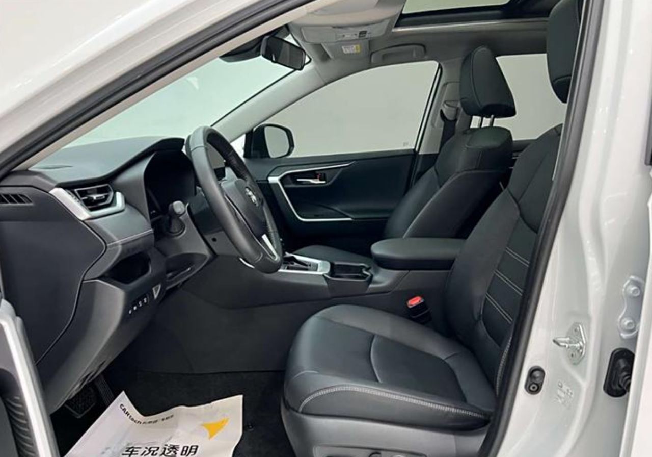 TOYOTA RAV4 2023