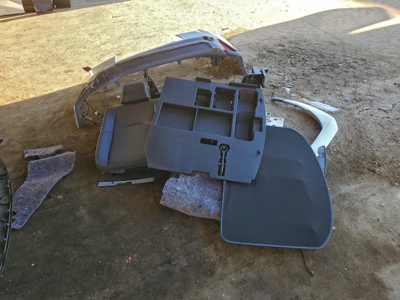 LEXUS UX 250H BASE 2022