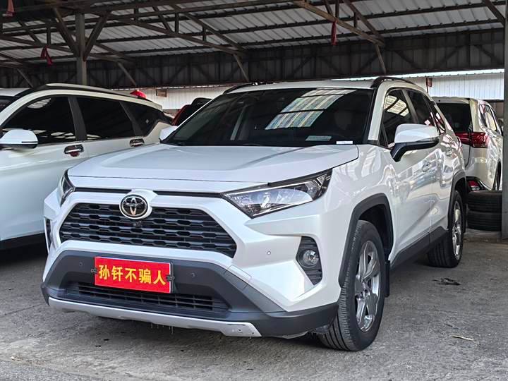 TOYOTA RAV4 2021