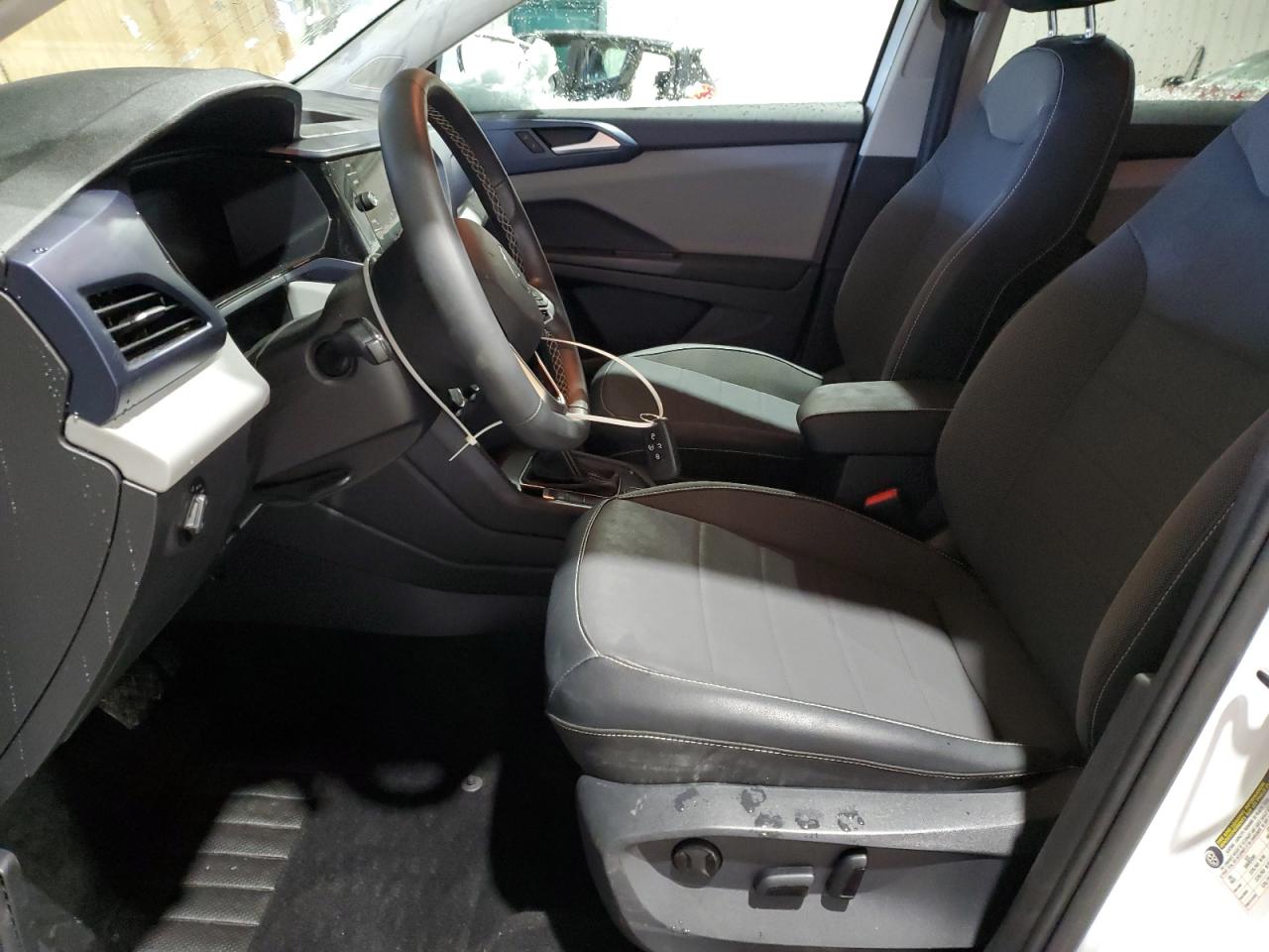 VOLKSWAGEN TAOS SE 2022