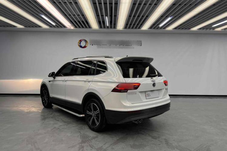Volkswagen Tiguan L 2020