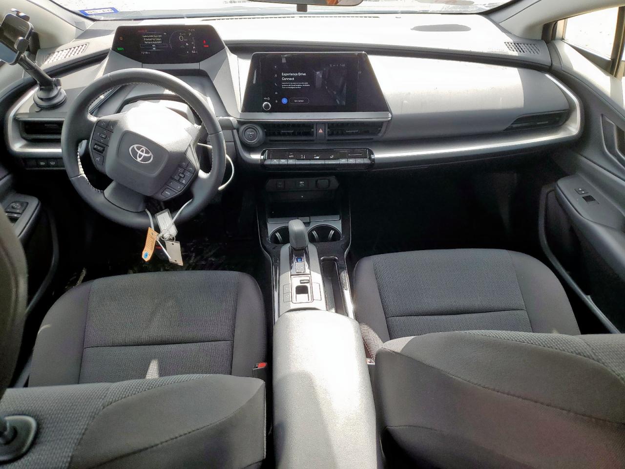 TOYOTA PRIUS LE 2024