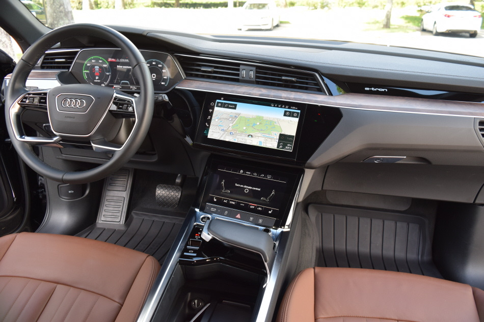 Audi e-tron Premium 2022