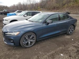 VOLVO S60 T5 R-DESIGN 2021