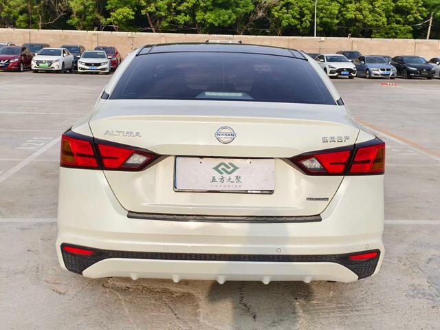 NISSAN ALTIMA 2021