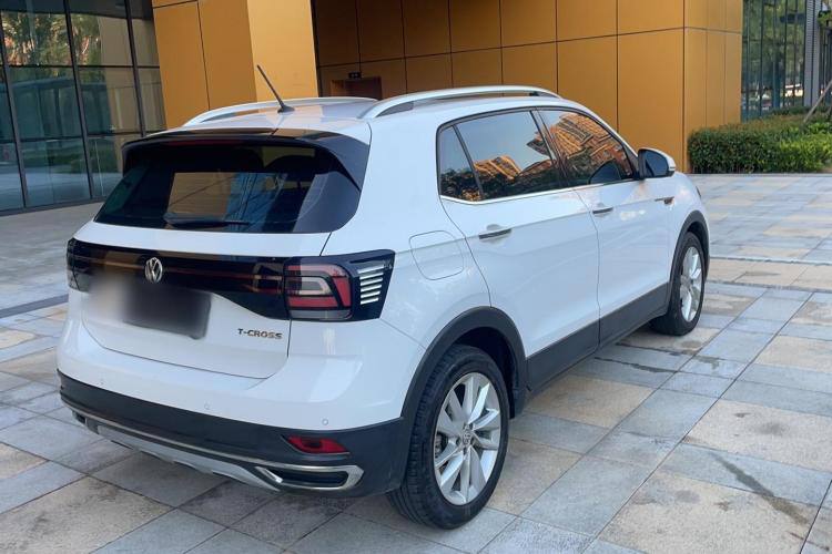 VOLKSWAGEN T-CROSS 2019