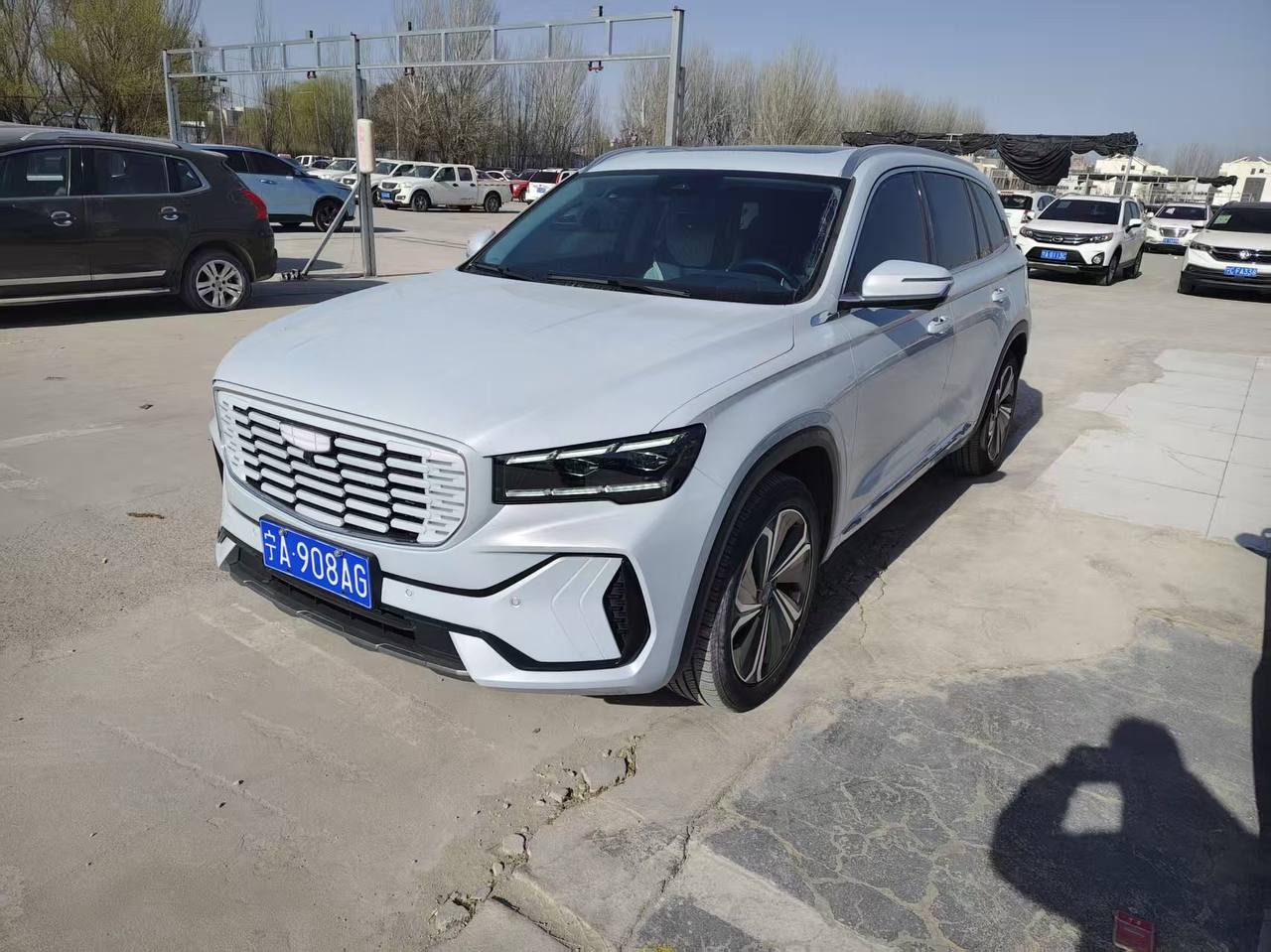 Geely Monjaro HI-F 2022