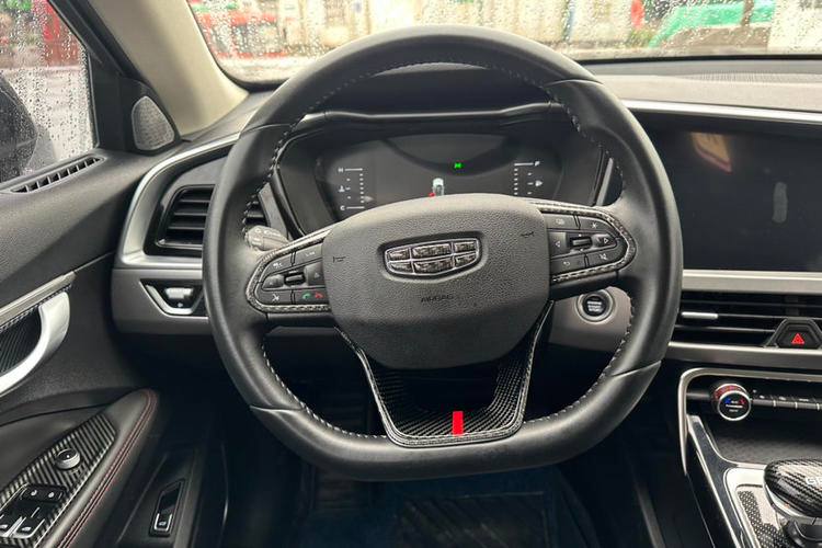 Geely Tugella 2021