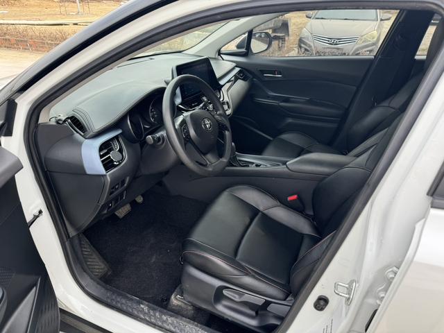 TOYOTA C-HR 2021