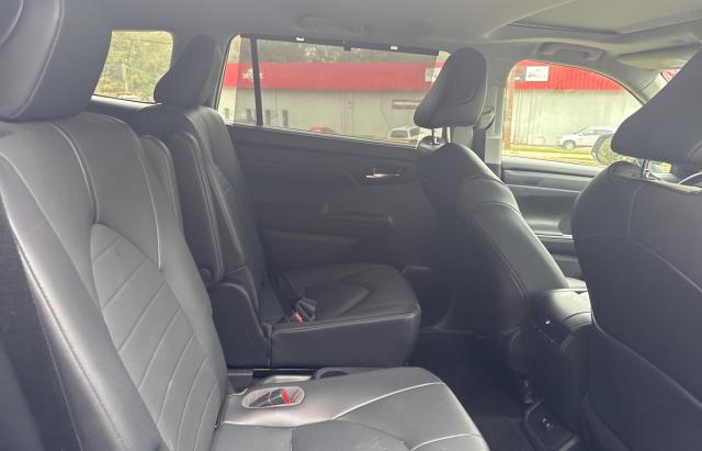 TOYOTA HIGHLANDER XLE 2020