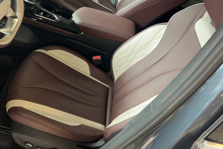 Geely Xingyue L 2021