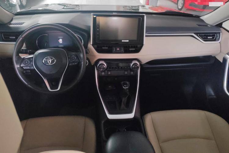 TOYOTA RAV4 2020