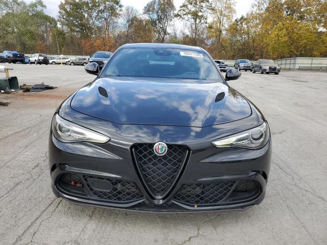 ALFA ROMEO GIULIA QUADRIFOGLIO 2016