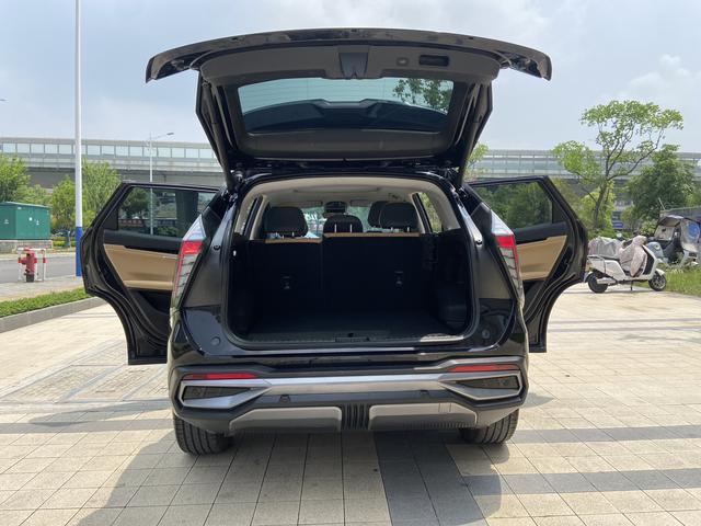GEELY BOYUE L 2023