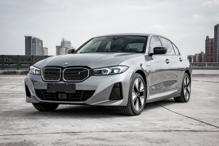 BMW i3 2023