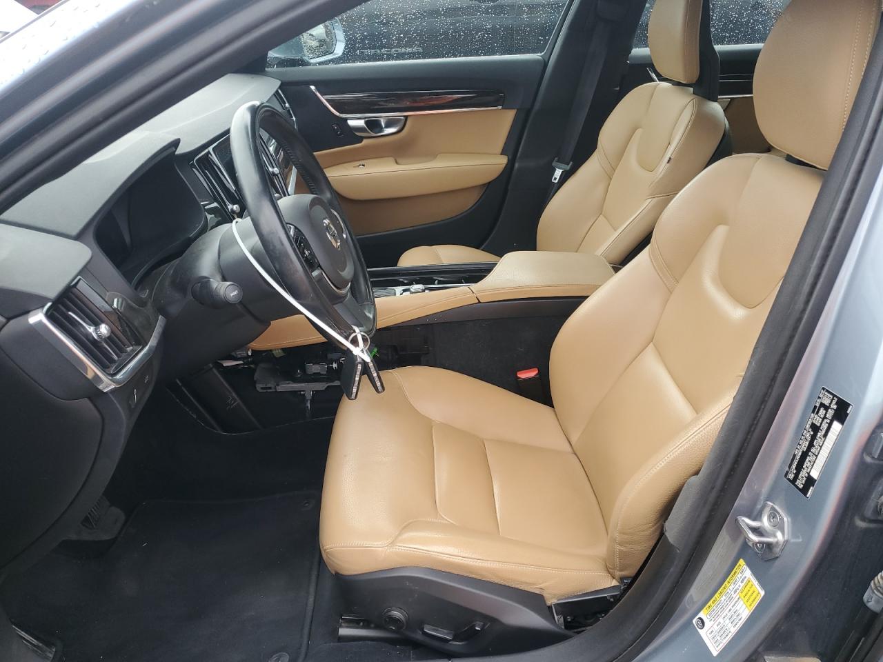 VOLVO S90 T5 MOMENTUM 2018