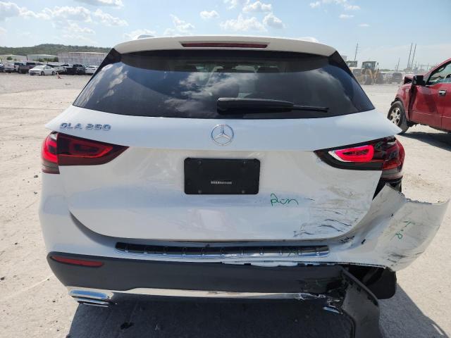 MERCEDES-BENZ GLA 250 2021