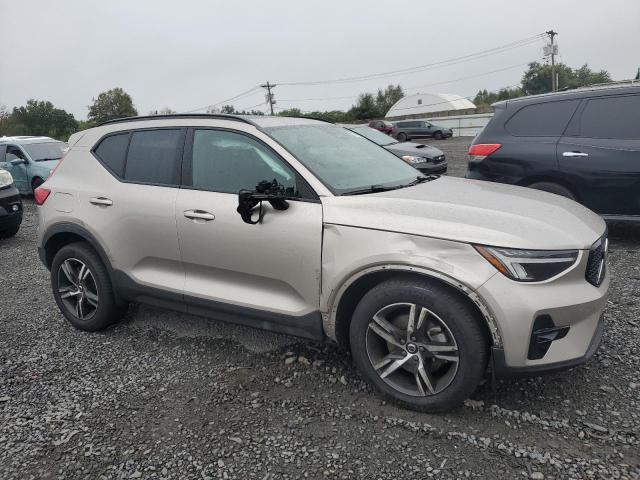 VOLVO XC40 PLUS 2023