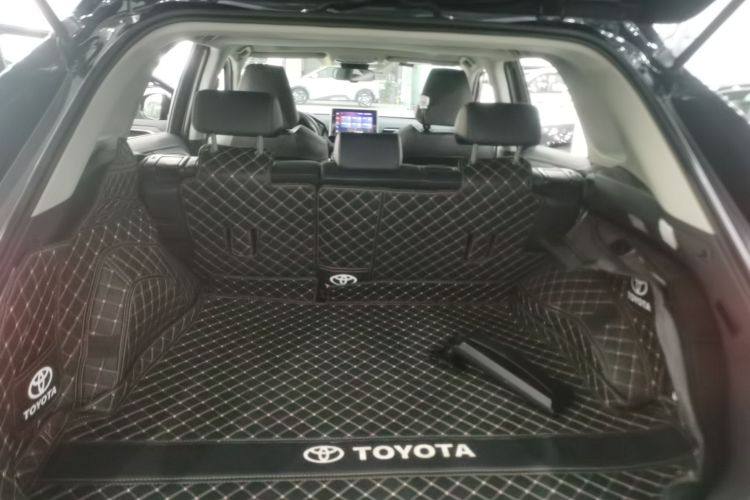 TOYOTA RAV4 2022
