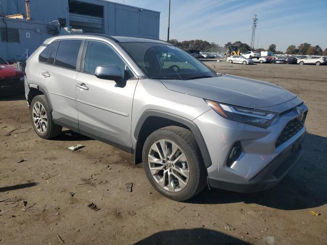 TOYOTA RAV4 XLE PREMIUM 2024
