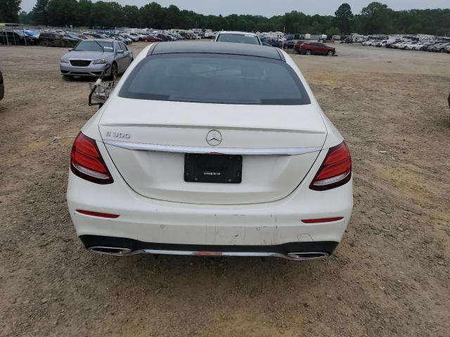 MERCEDES-BENZ E 300 2018