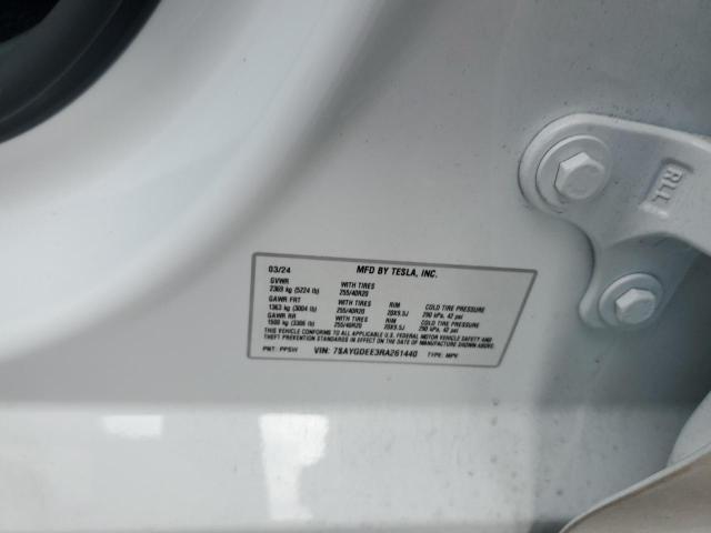 TESLA MODEL Y 2024