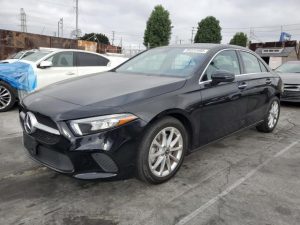 MERCEDES-BENZ A 220 2020