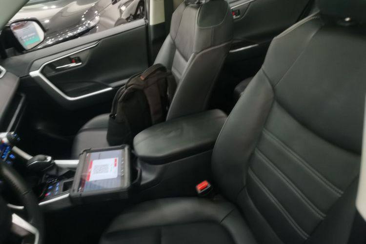 TOYOTA RAV4 2022