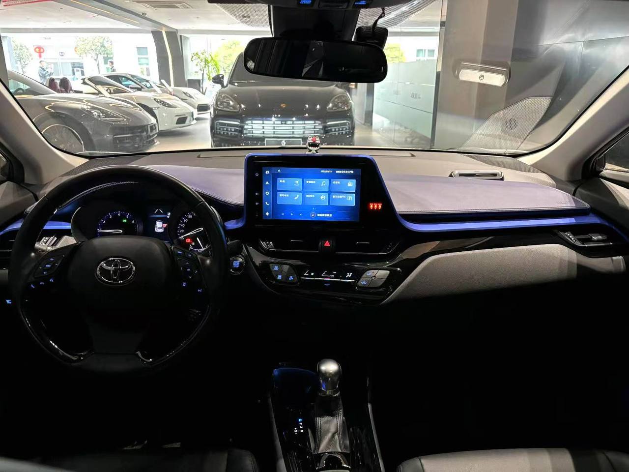TOYOTA C-HR 2021