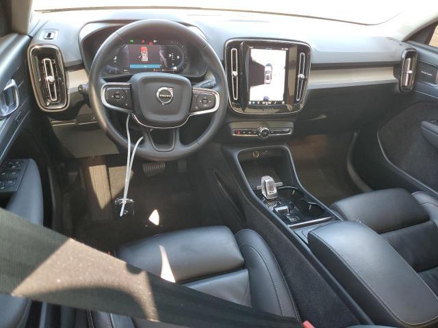 VOLVO XC40 PLUS 2023