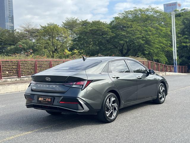 HYUNDAI ELANTRA 2023