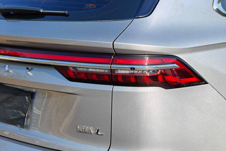 Geely Monjaro 2021