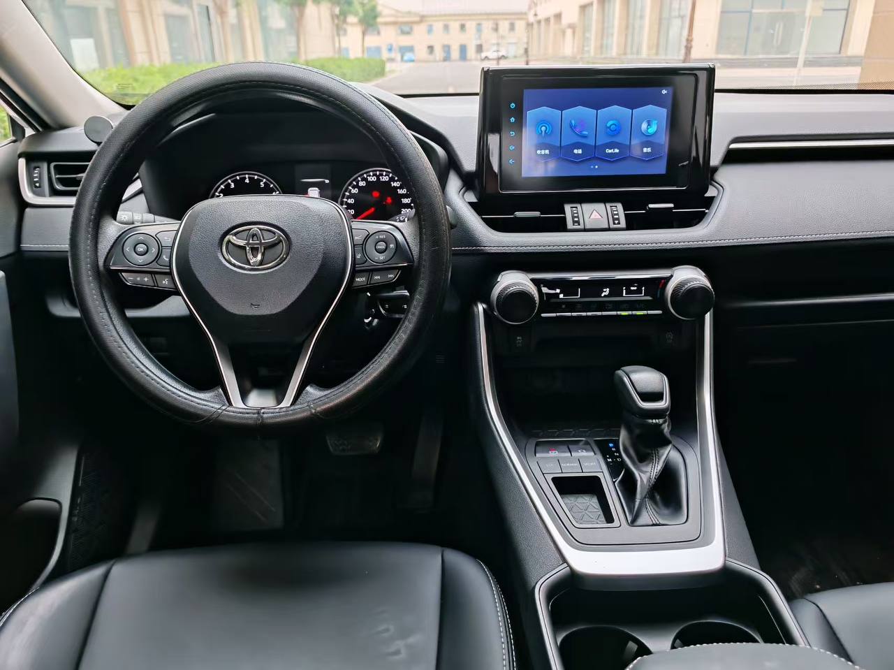 TOYOTA RAV4 2022
