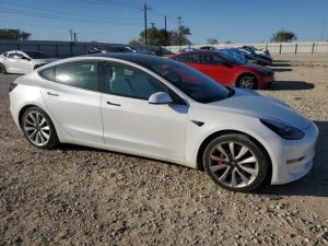TESLA MODEL 3 2022